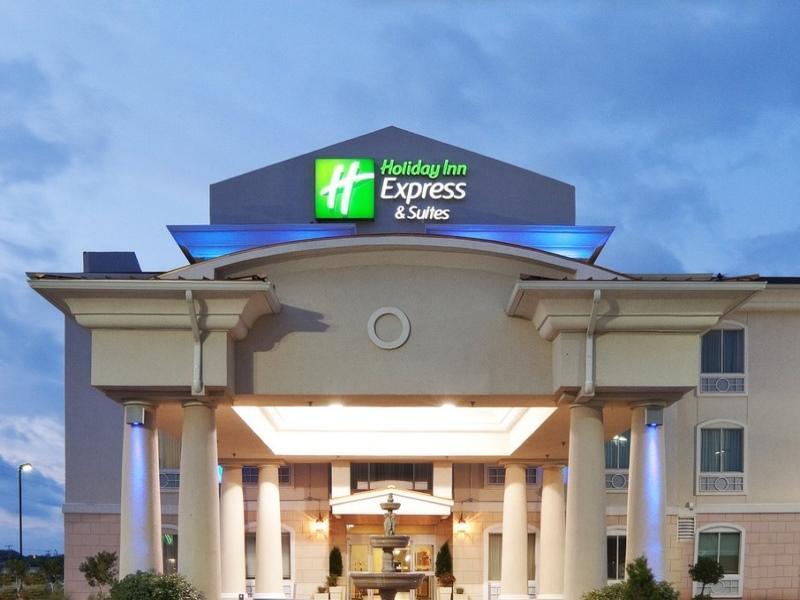 Express & Hwy 270 By Ihg 3*